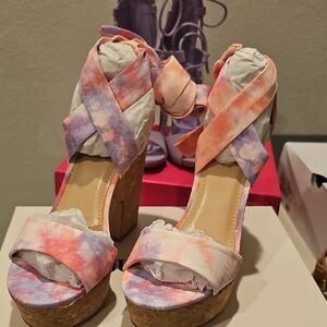 Shoe Dazzle Pastel Tie-Dye Wedge Sandals
